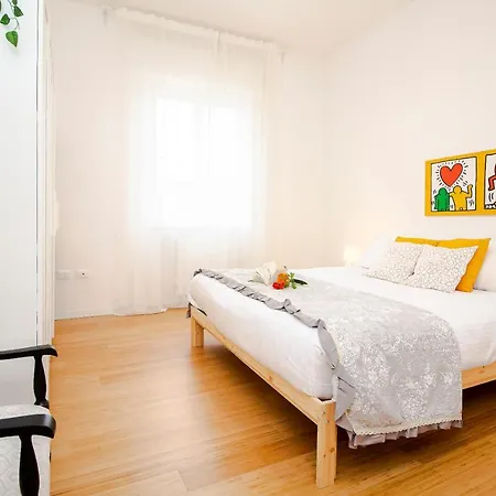 Innpisarentals - Keith Haring's * Pisa