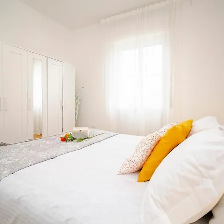 Innpisarentals - Keith Haring's Pisa